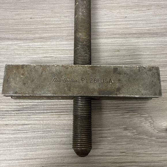 New Britain Tools P126 Puller Bar Yoke 13-1/2" Made in USA (No Bars) Pre-Owned - Picture 2 of 8